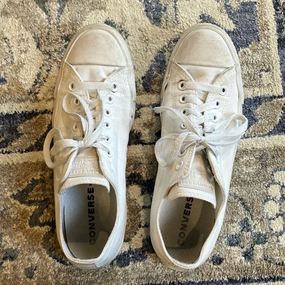 Triple white converse women’s size 10.5